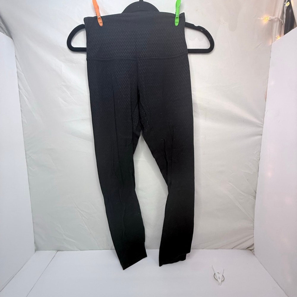 Women's Lululemon Black Patterned align Leggings Size 4
